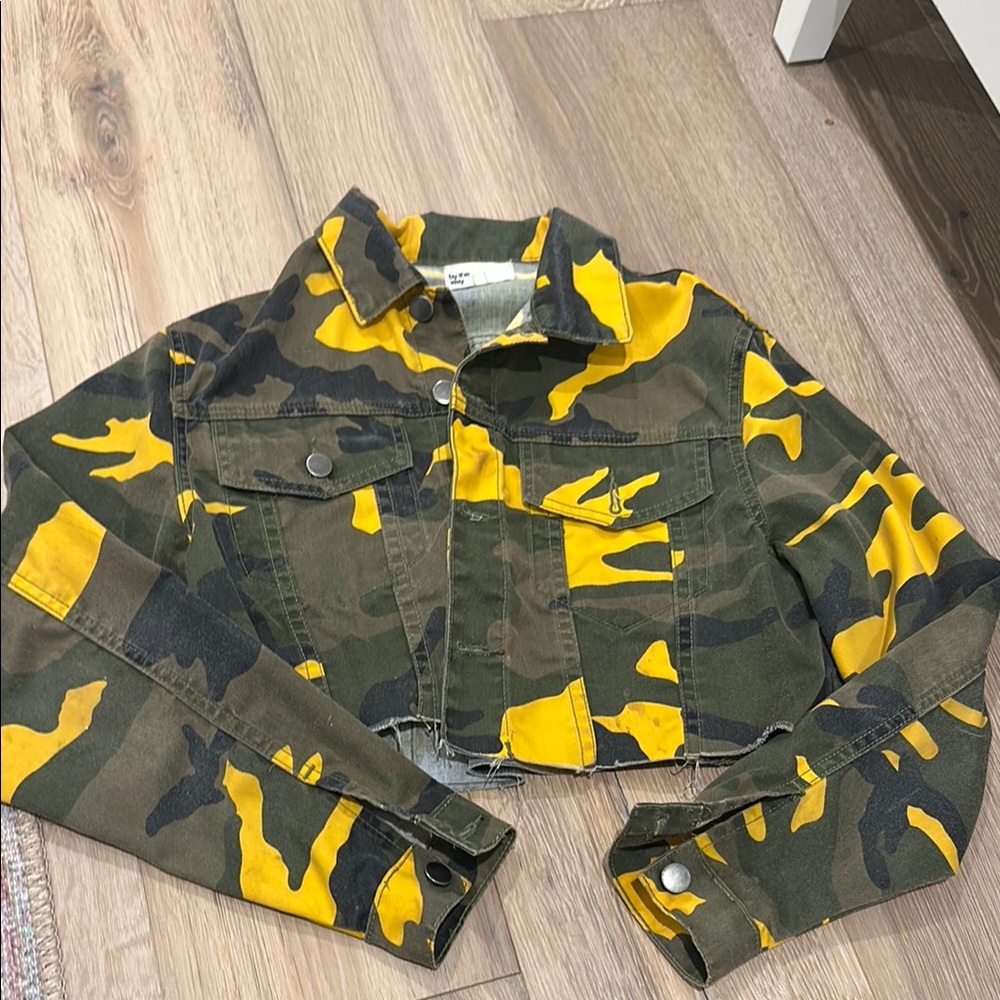 Trendy Camouflage Cropped Jacket